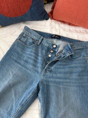 GAP High Rise Cheeky Straight Blue Jeans